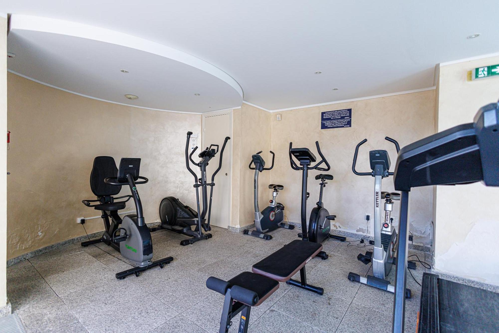 Le Victoria, Elegant T2 Au Bord Des Plages, Piscine, Sauna Menton Buitenkant foto